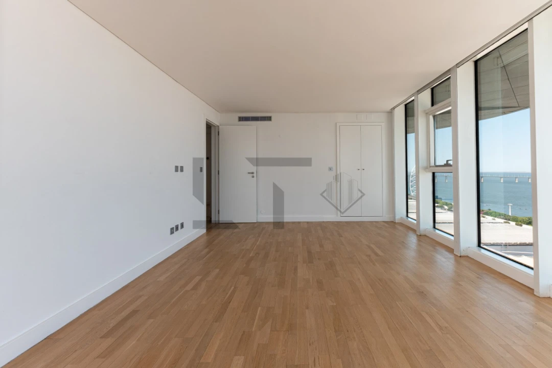 Apartamento T3 para Venda em Parque das Nações Foto 30