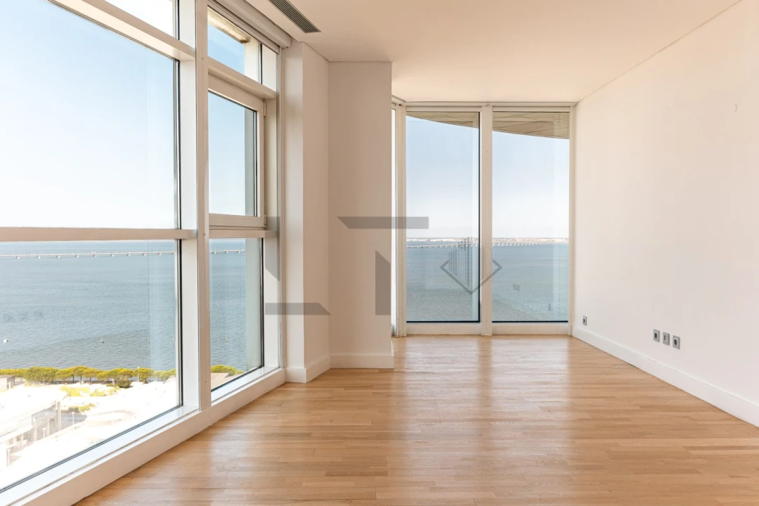 Apartamento T3 para Venda em Parque das Nações Foto 42