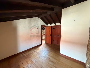 Moradia T2 para Venda em Serra D'El-Rei