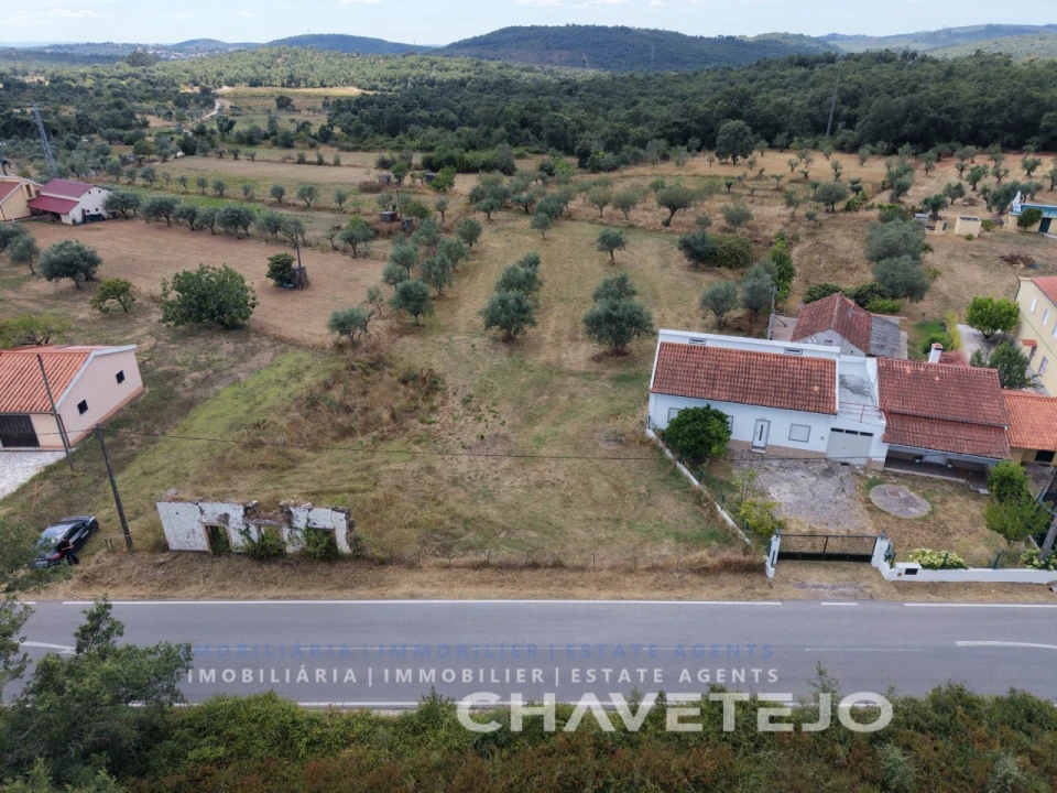 Terreno para Venda em Areias e Pias Foto 8
