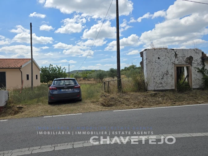 Terreno para Venda em Areias e Pias Foto 9