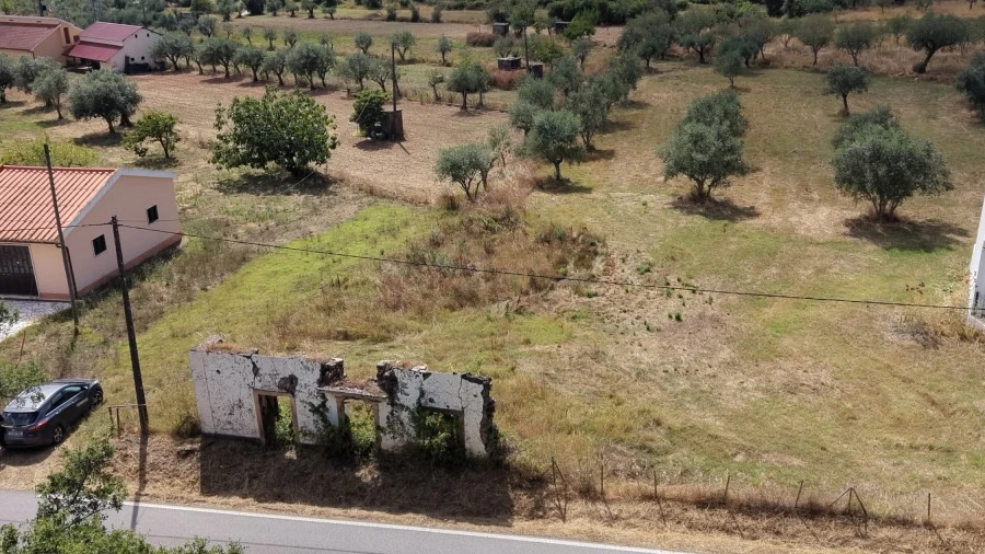 Terreno para Venda em Areias e Pias