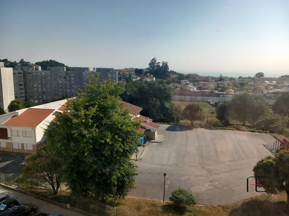 Apartamento T3 para Venda em Vilar de Andorinho Foto 14