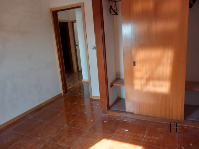 Apartamento T3 para Venda em Vilar de Andorinho Foto 5