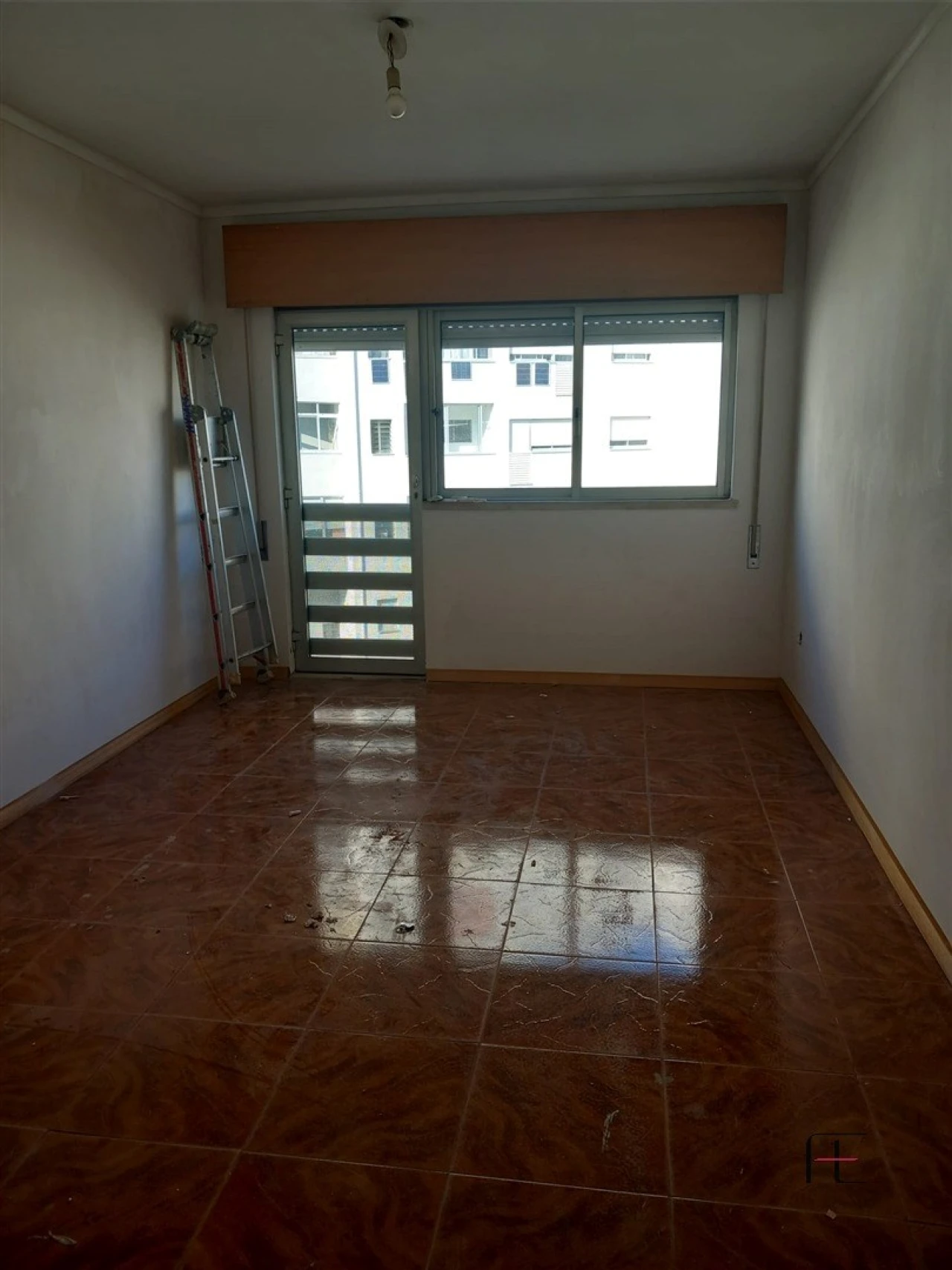 Apartamento T3 para Venda em Vilar de Andorinho Foto 15