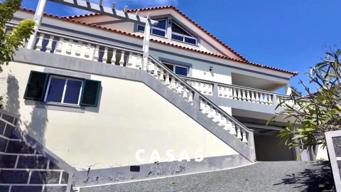Moradia T3 para Venda em Estreito da Calheta