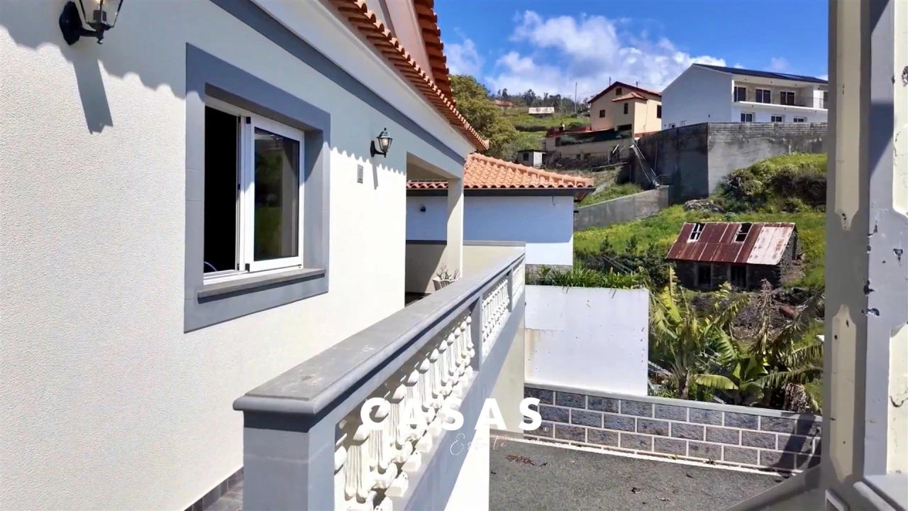Moradia T3 para Venda em Estreito da Calheta Foto 3