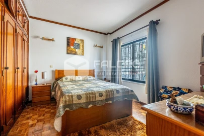 Apartamento T1 para Venda em Sesimbra (Santiago)
