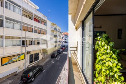 Apartamento T1 para Venda em Sesimbra (Santiago)
