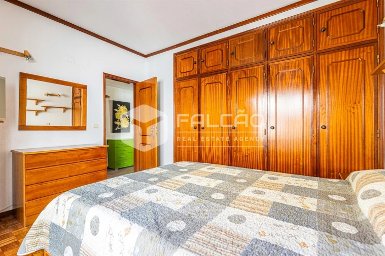 Apartamento T1 para Venda em Sesimbra (Santiago) Foto 17