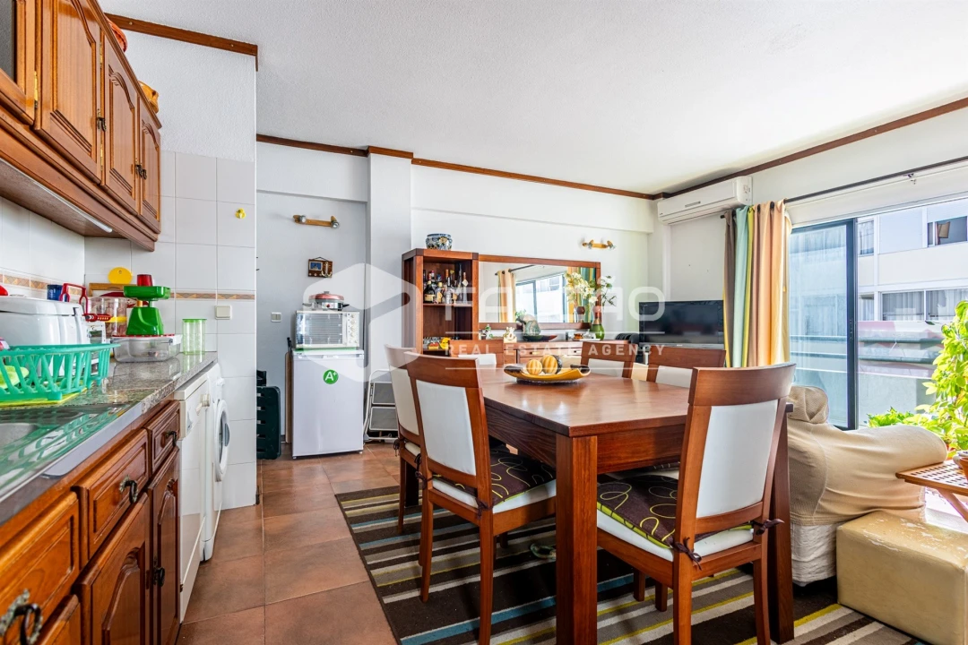 Apartamento T1 para Venda em Sesimbra (Santiago) Foto 9