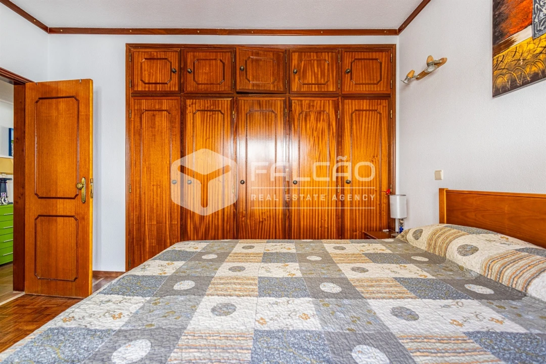 Apartamento T1 para Venda em Sesimbra (Santiago) Foto 13