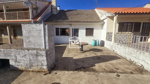 Moradia T3 para Venda em Malcata