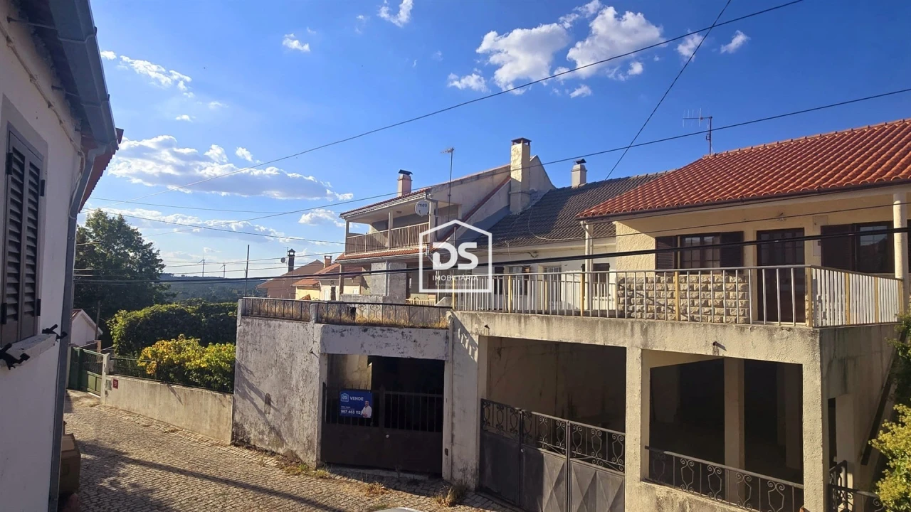 Moradia T3 para Venda em Malcata Foto 35