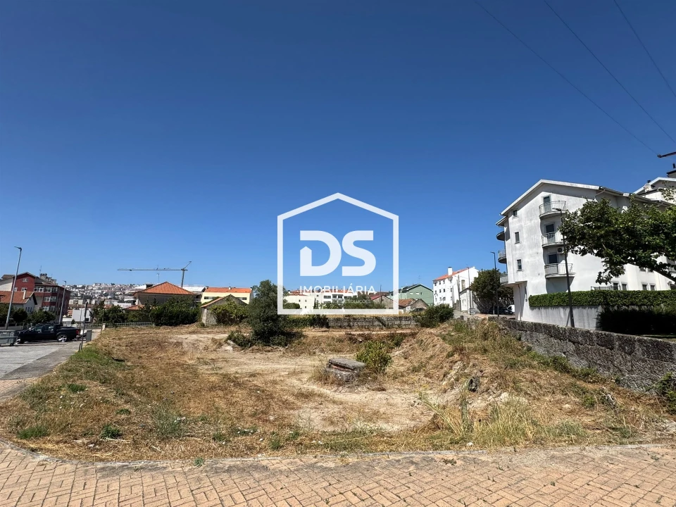 Terreno para Venda em Guarda Foto 1