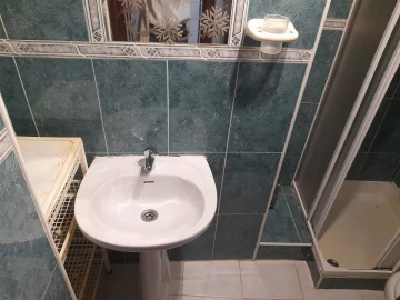 Apartamento T1 para Arrendamento em Santo Antonio dos Olivais