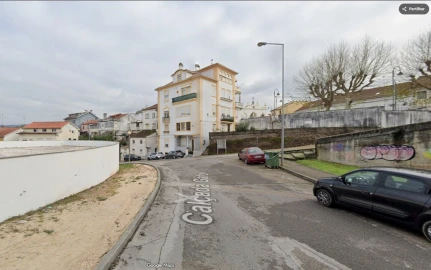Apartamento T1 para Arrendamento em Santo Antonio dos Olivais