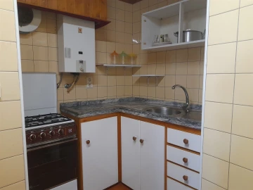 Apartamento T1 para Arrendamento em Santo Antonio dos Olivais