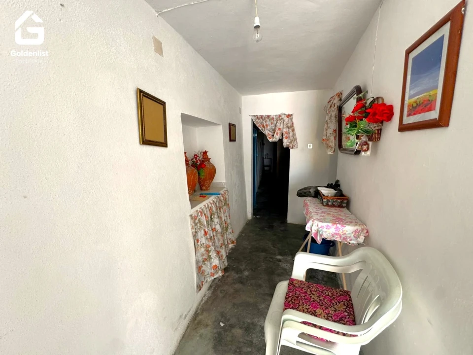 Moradia T1 para Venda em Espírito Santo, Nossa Senhora da Graça e São Simão Foto 3