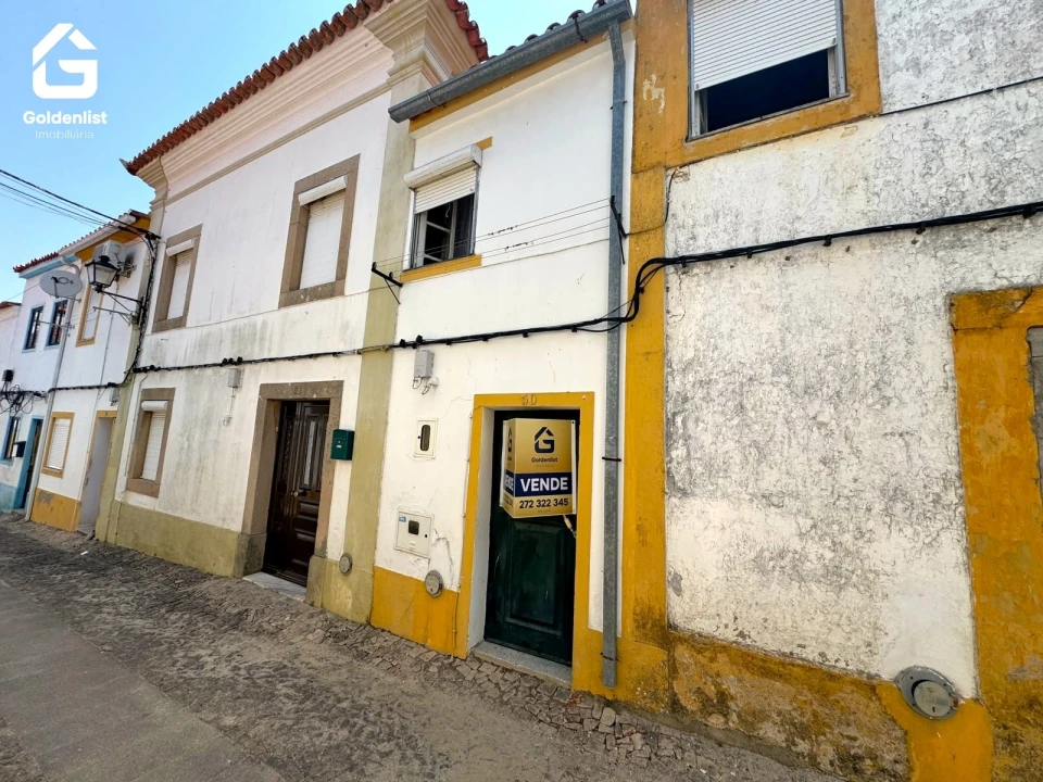 Moradia T1 para Venda em Espírito Santo, Nossa Senhora da Graça e São Simão Foto 1