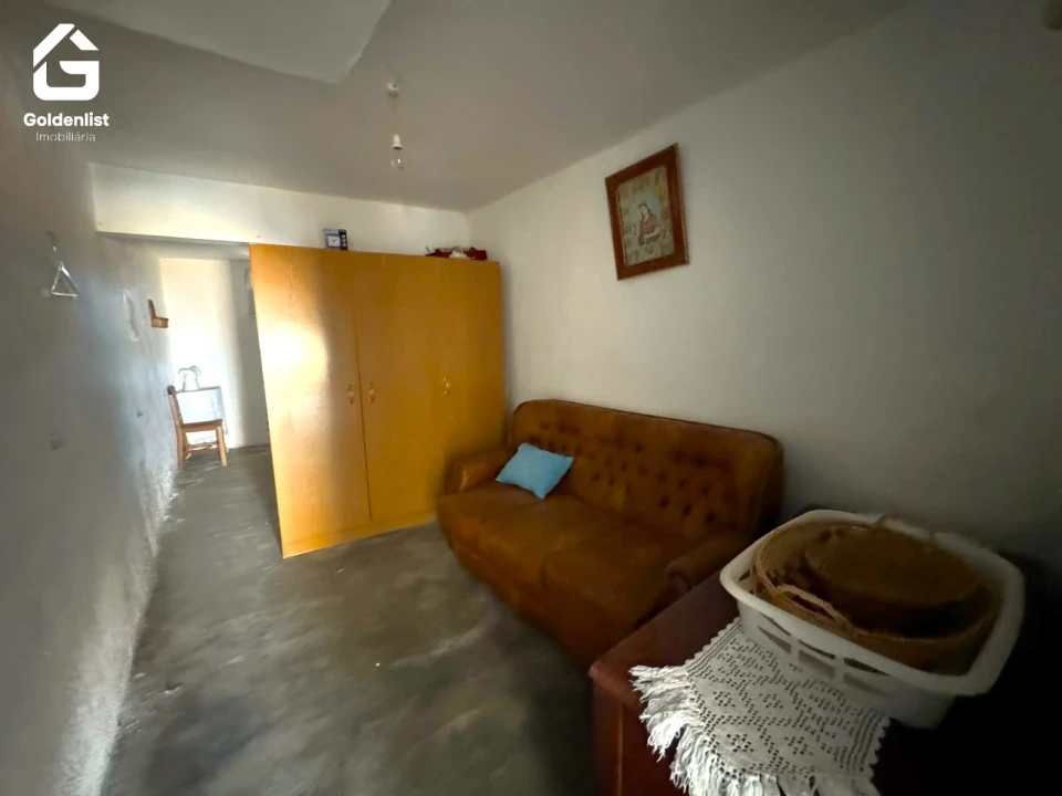 Moradia T1 para Venda em Espírito Santo, Nossa Senhora da Graça e São Simão Foto 7