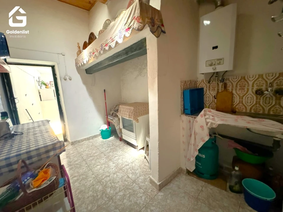 Moradia T1 para Venda em Espírito Santo, Nossa Senhora da Graça e São Simão Foto 11