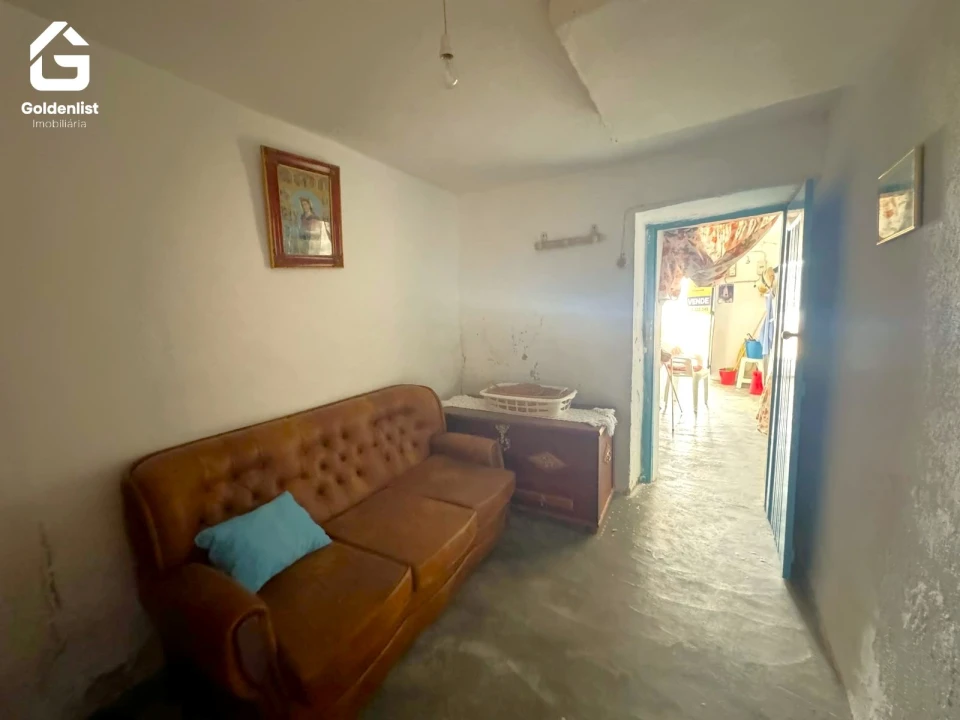 Moradia T1 para Venda em Espírito Santo, Nossa Senhora da Graça e São Simão Foto 5