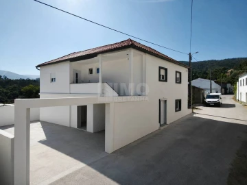 Moradia T3 para Venda em Lousã e Vilarinho