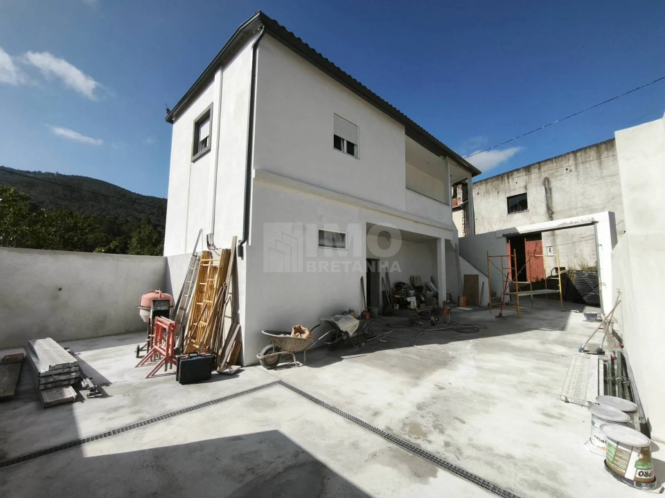Moradia T3 para Venda em Lousã e Vilarinho Foto 6