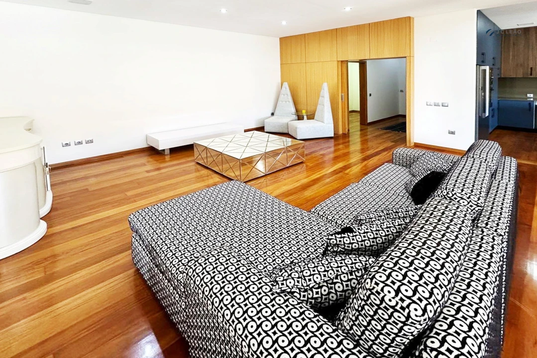 Apartamento T4 para Venda em Póvoa de Varzim, Beiriz e Argivai Foto 3