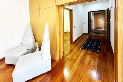 Apartamento T4 para Venda em Póvoa de Varzim, Beiriz e Argivai