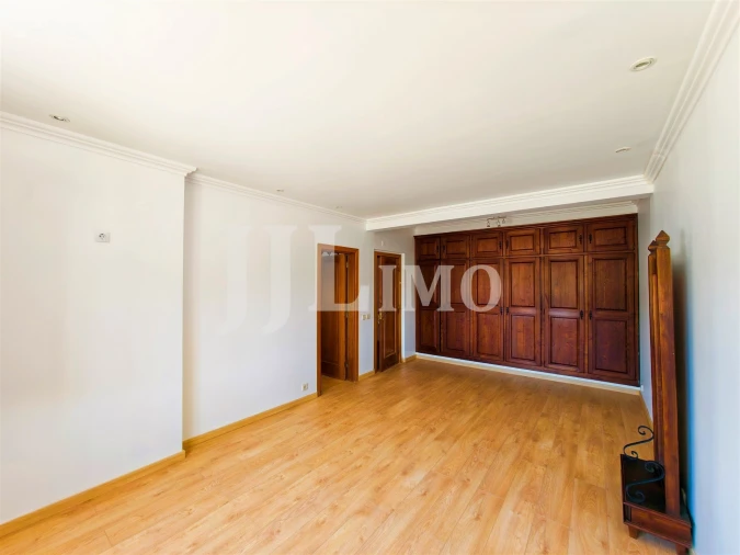 Moradia T4 para Venda em São João das Lampas e Terrugem Foto 39