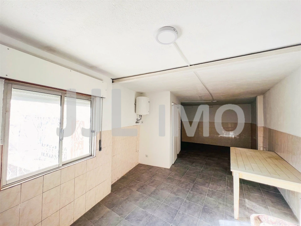 Moradia T6 para Arrendamento em São Domingos de Rana Foto 18