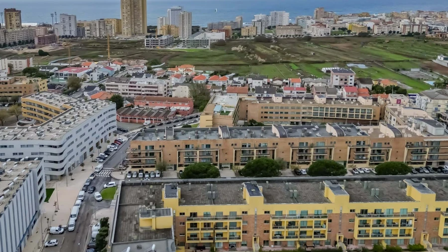 Apartamento T3 para Venda em Aver-O-Mar, Amorim e Terroso