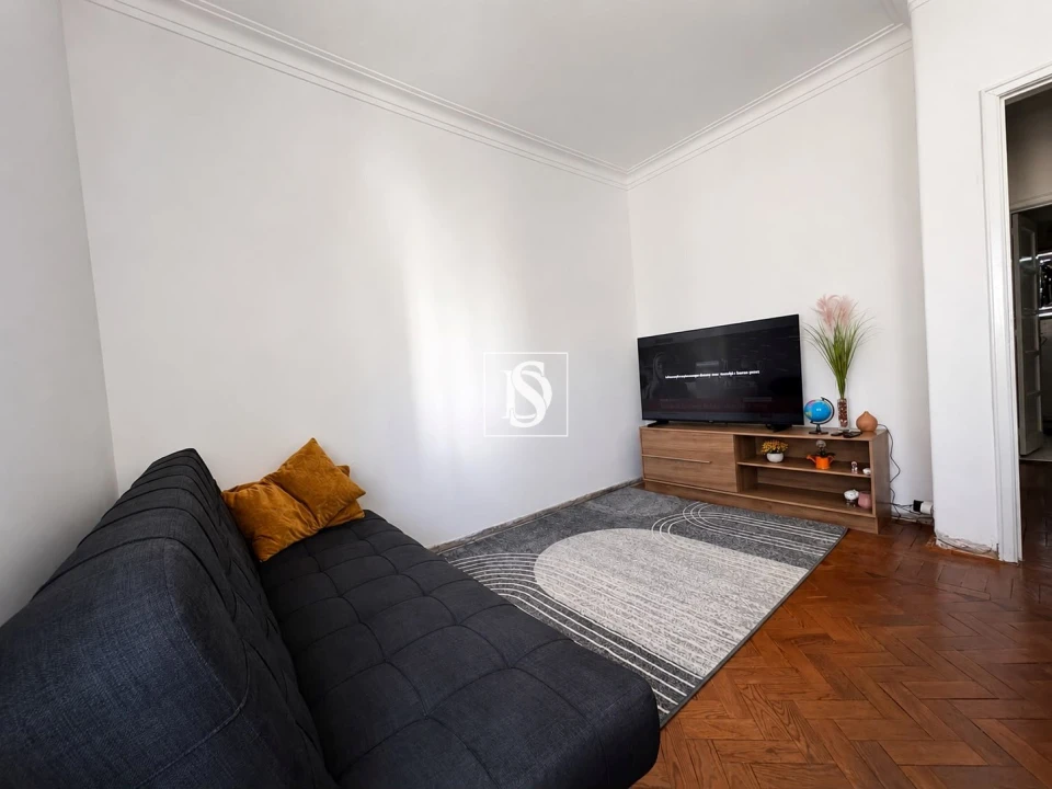Apartamento T2 para Venda em Rio de Mouro Foto 8