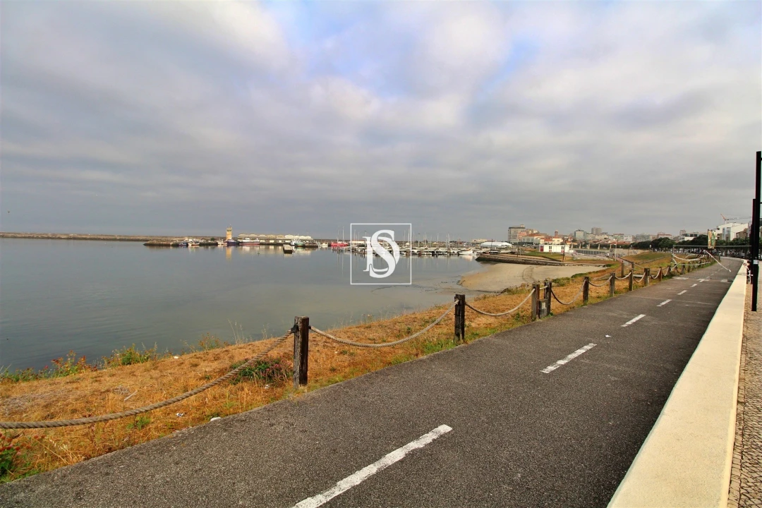 Terreno para Venda em Póvoa de Varzim, Beiriz e Argivai Foto 10