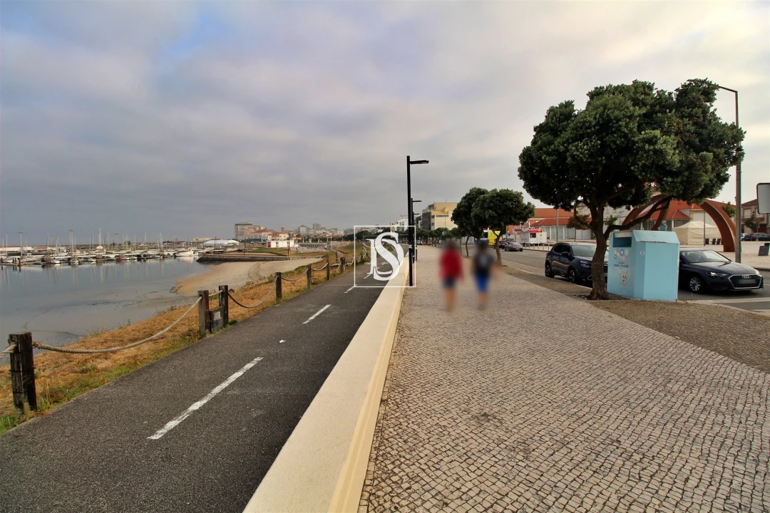 Terreno para Venda em Póvoa de Varzim, Beiriz e Argivai Foto 12