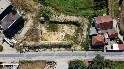 Terreno para Venda em Perelhal