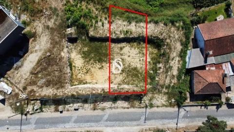 Terreno para Venda em Perelhal