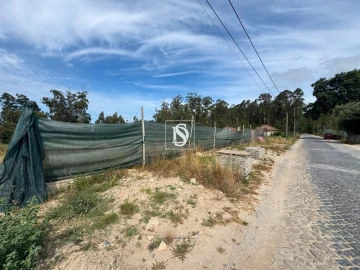 Terreno para Venda em Perelhal