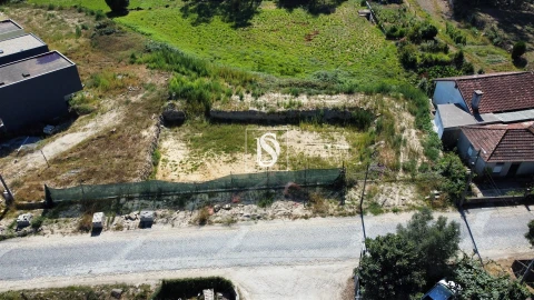 Terreno para Venda em Perelhal