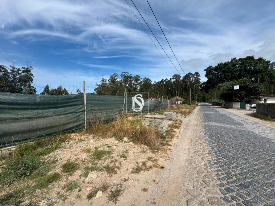 Terreno para Venda em Perelhal Foto 10