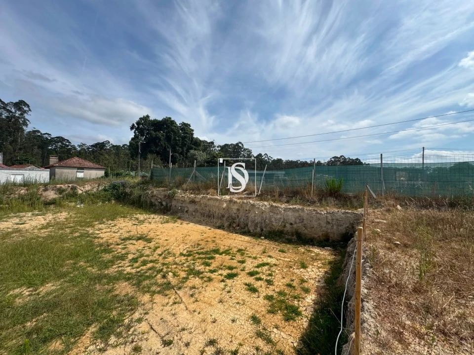 Terreno para Venda em Perelhal Foto 7