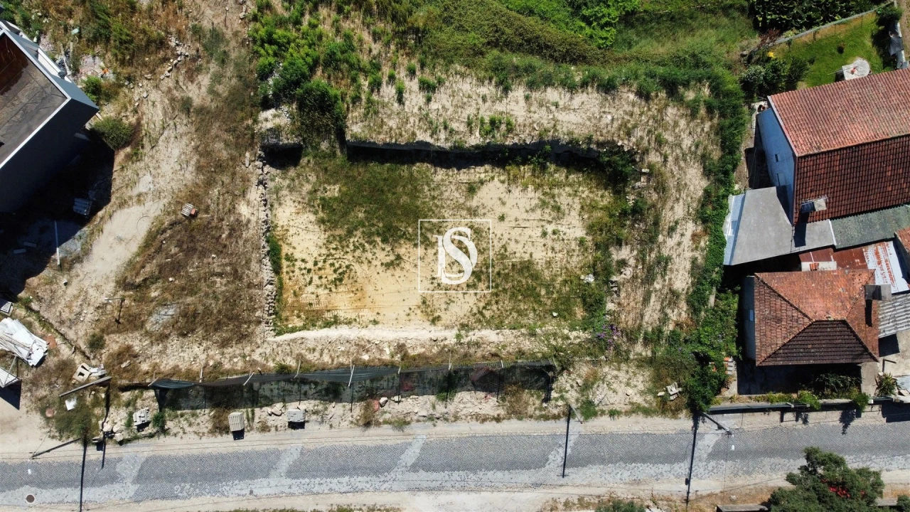 Terreno para Venda em Perelhal Foto 1