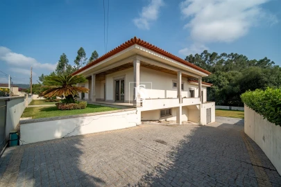 Moradia T3 para Venda em Ucha