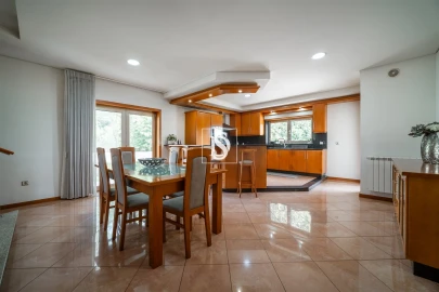 Moradia T3 para Venda em Ucha