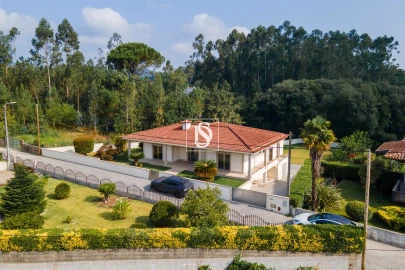 Moradia T3 para Venda em Ucha