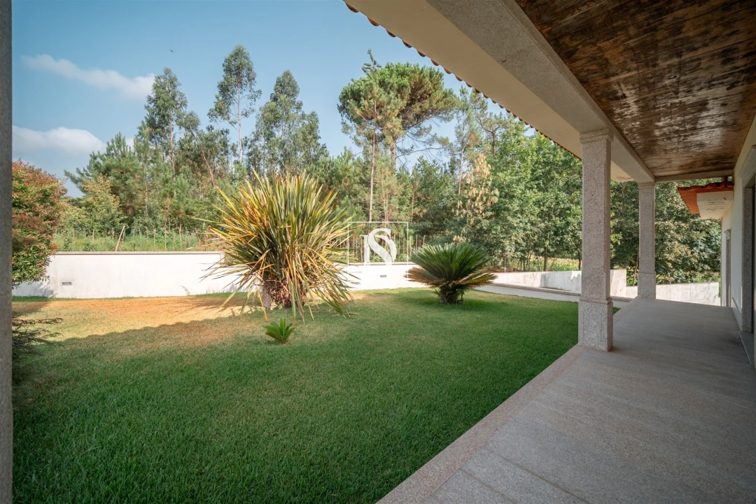 Moradia T3 para Venda em Ucha Foto 28