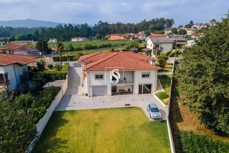 Moradia T3 para Venda em Ucha Foto 33