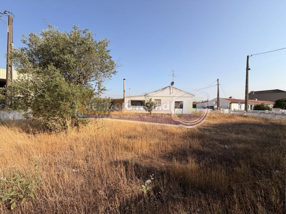 Moradia T2 para Venda em Samora Correia Foto 4
